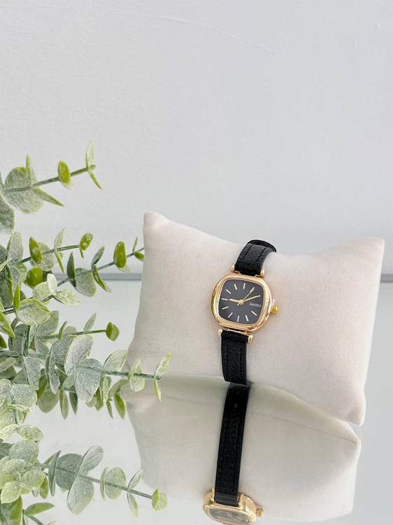 بند مشکی صفحه مشکی