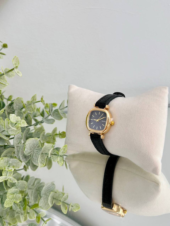 بند مشکی صفحه مشکی