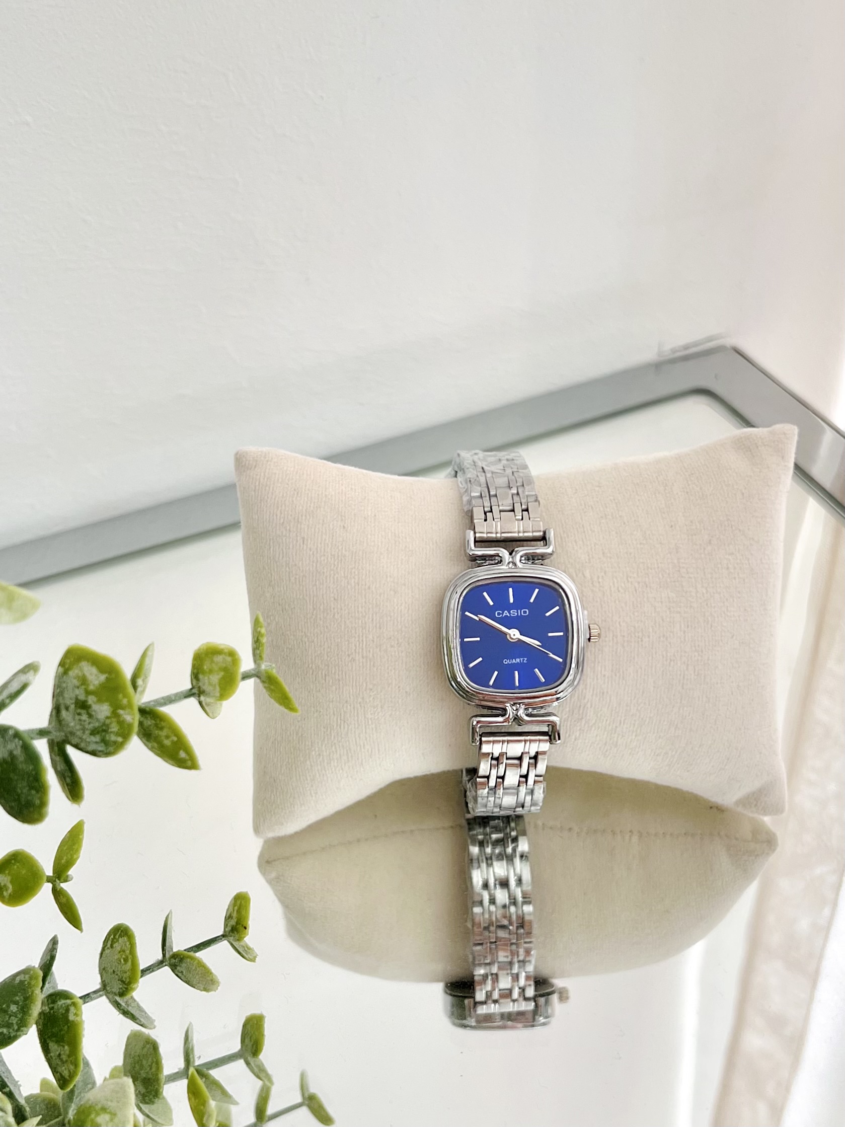 ساعت صفحه مربعی مینیمال برند کاسیو Casio