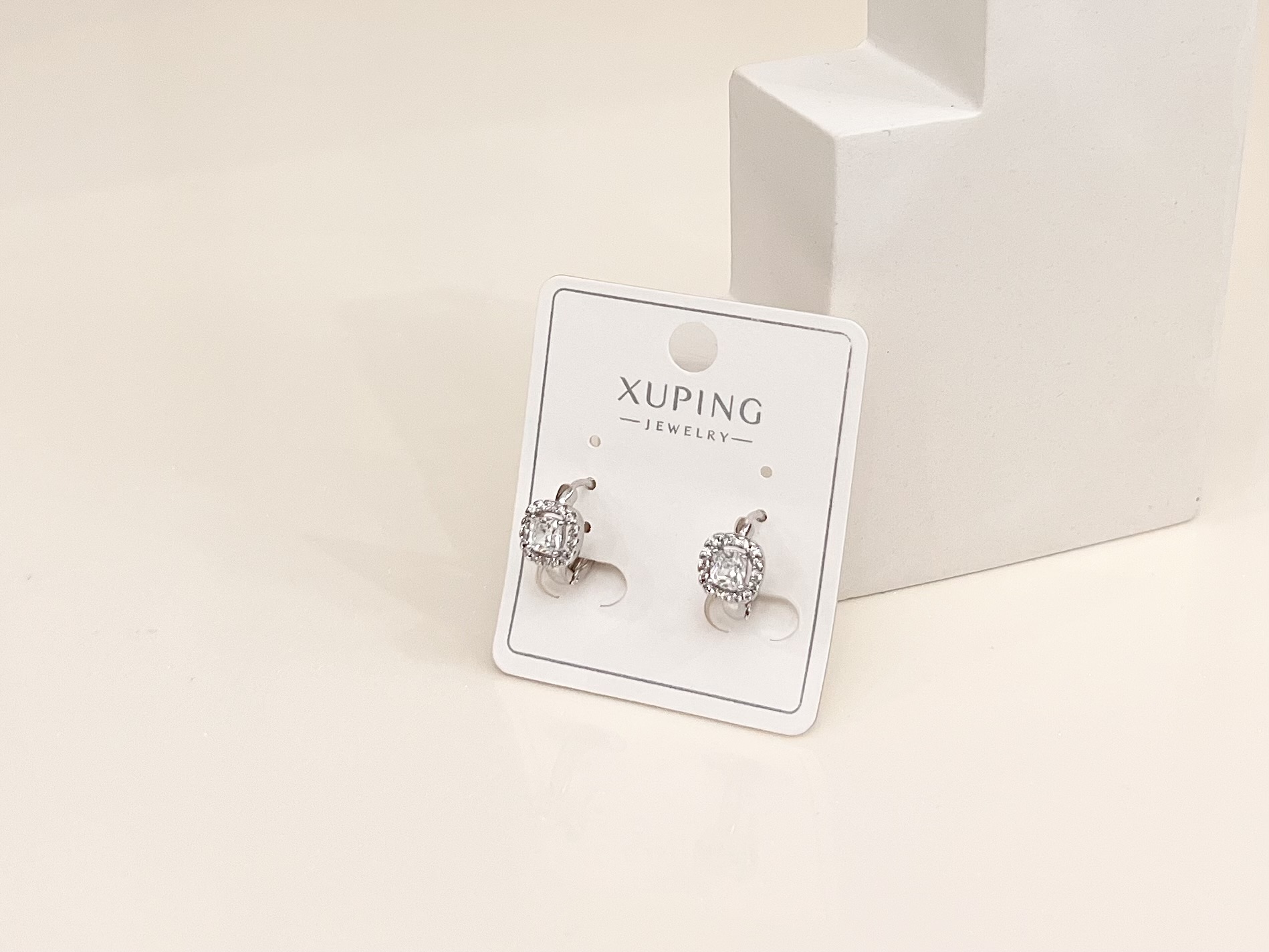 گوشواره حلقه ای ژوپینگ (xuping ) رنگ سفید آبکاری طلای ۱۸ عیار